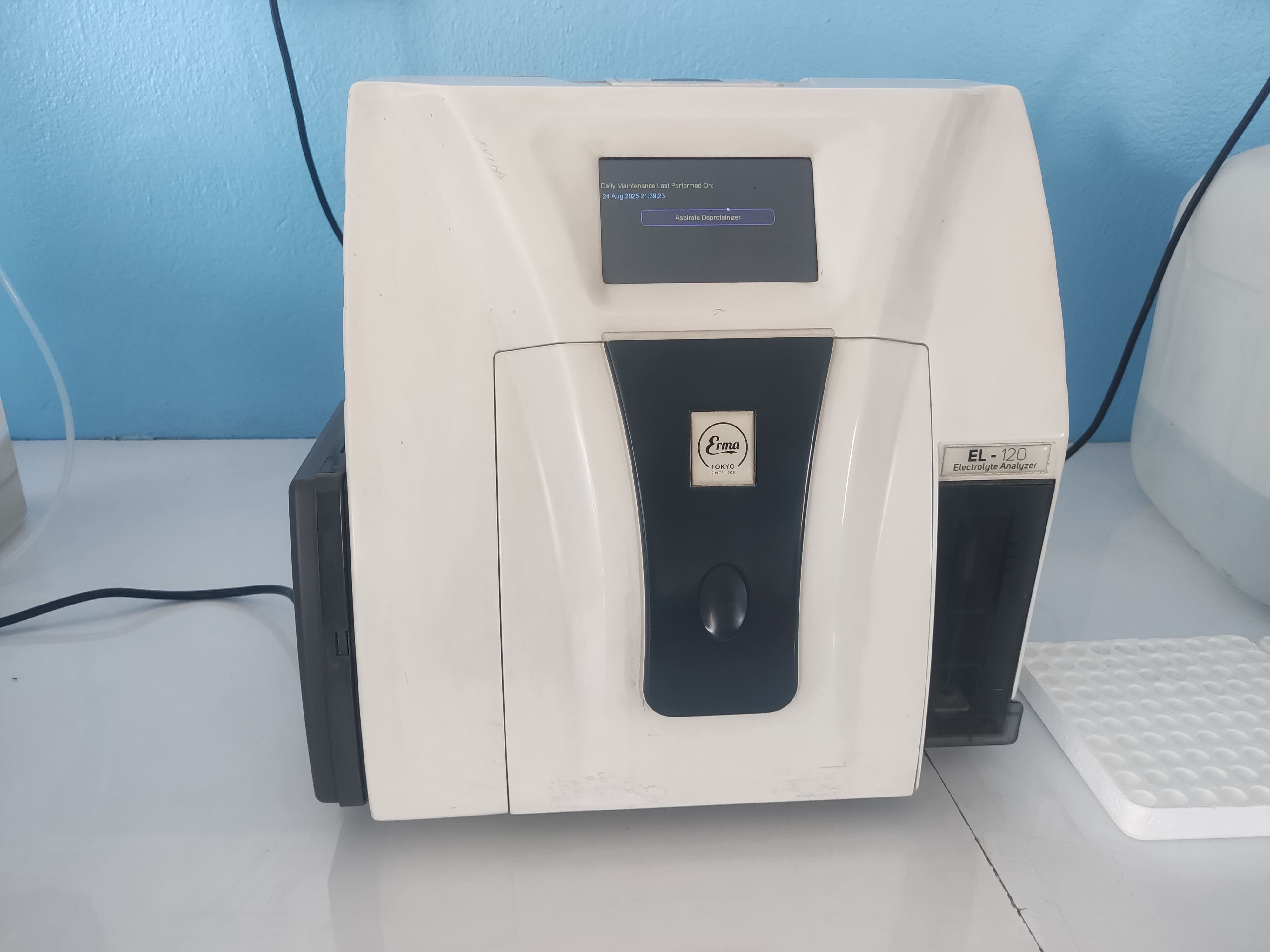 Electrolyte Analyzer